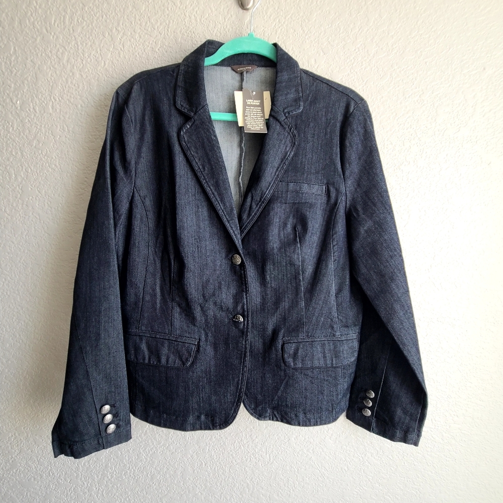 Denver Hayes bluejean look suit jacket w/ 2 buttons, large, very stretchy, NWT